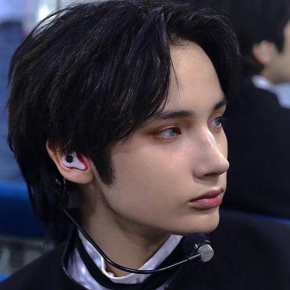 ヒュニンカイ (TOMORROW X TOGETHER)の舞台裏ショット