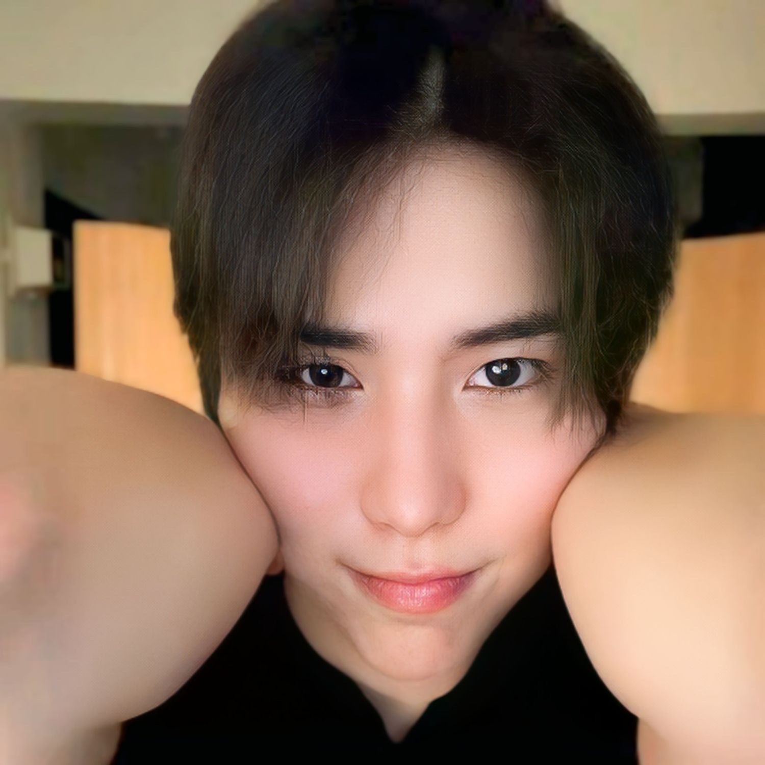 A moment captured by Wow (A.C.E)'s fan