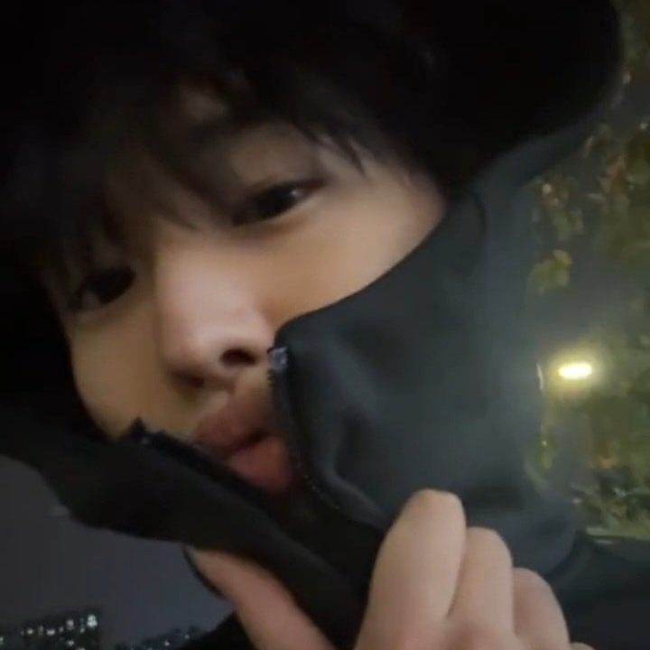 Behind-the-scenes cut of Choi Byungchan