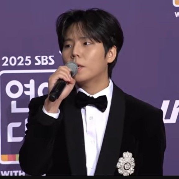 A moment captured by Jung Seunghwan's fan