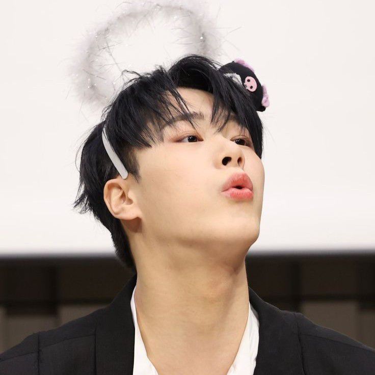 문빈 (아스트로) 최근 활동샷