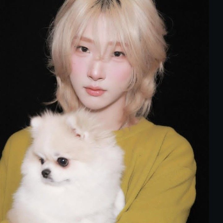 A moment captured by Hu Yetao (NexT1DE)'s fan