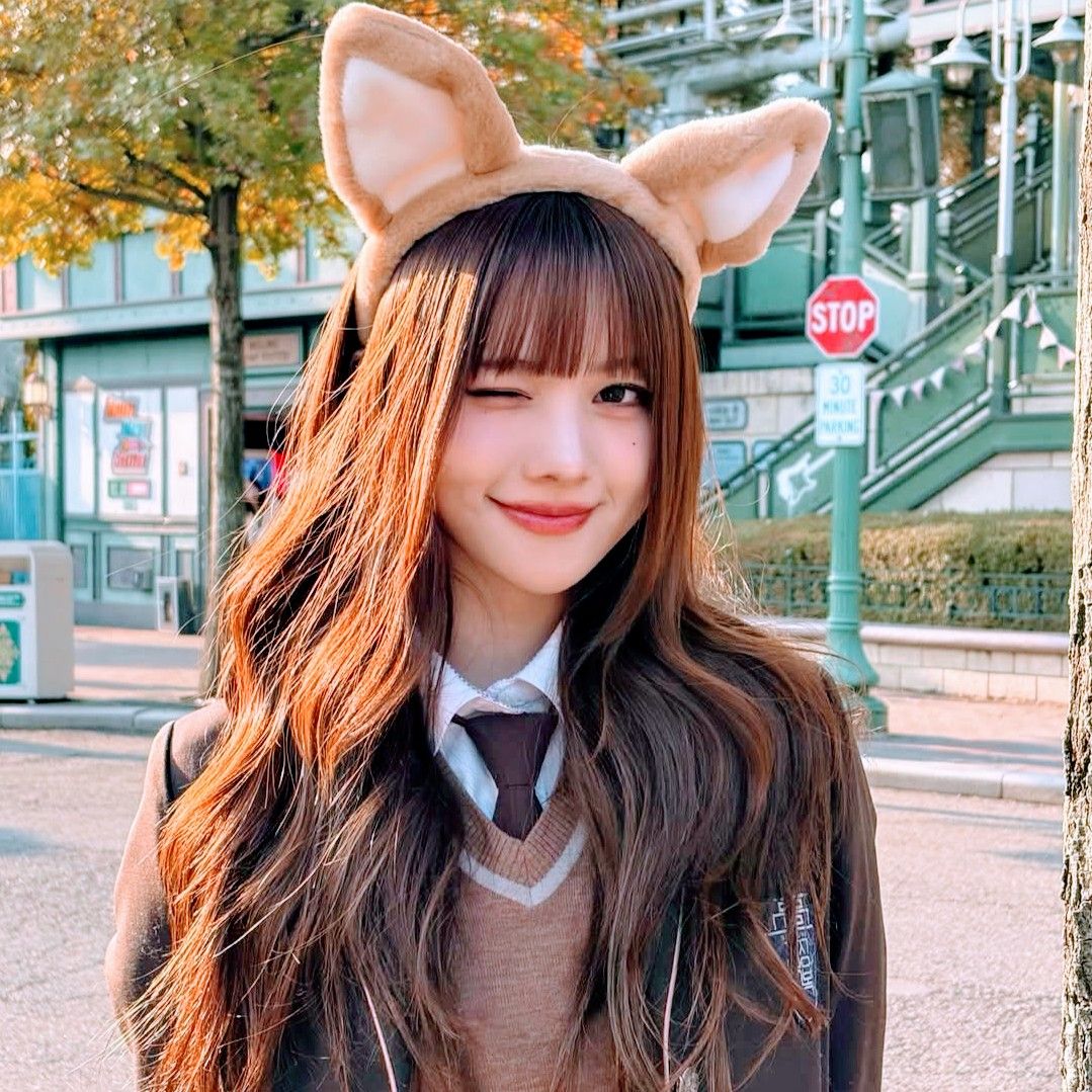 Behind-the-scenes cut of Serina (MADEIN)