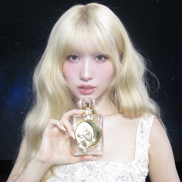 Momo (TWICE)的最新照片