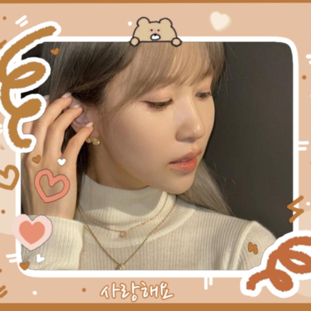 Recent activity shot of Mina (TWICE)