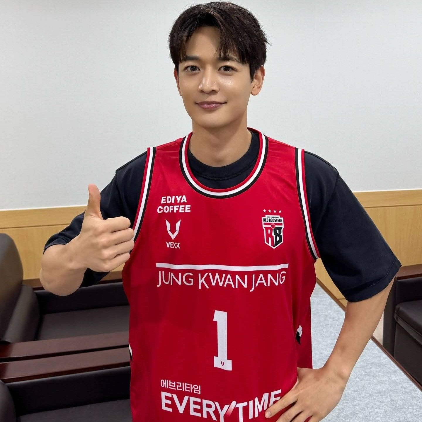 Recent activity shot of Minho (SHINee)