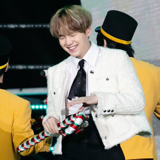 Latest photo of SUGA (BTS)