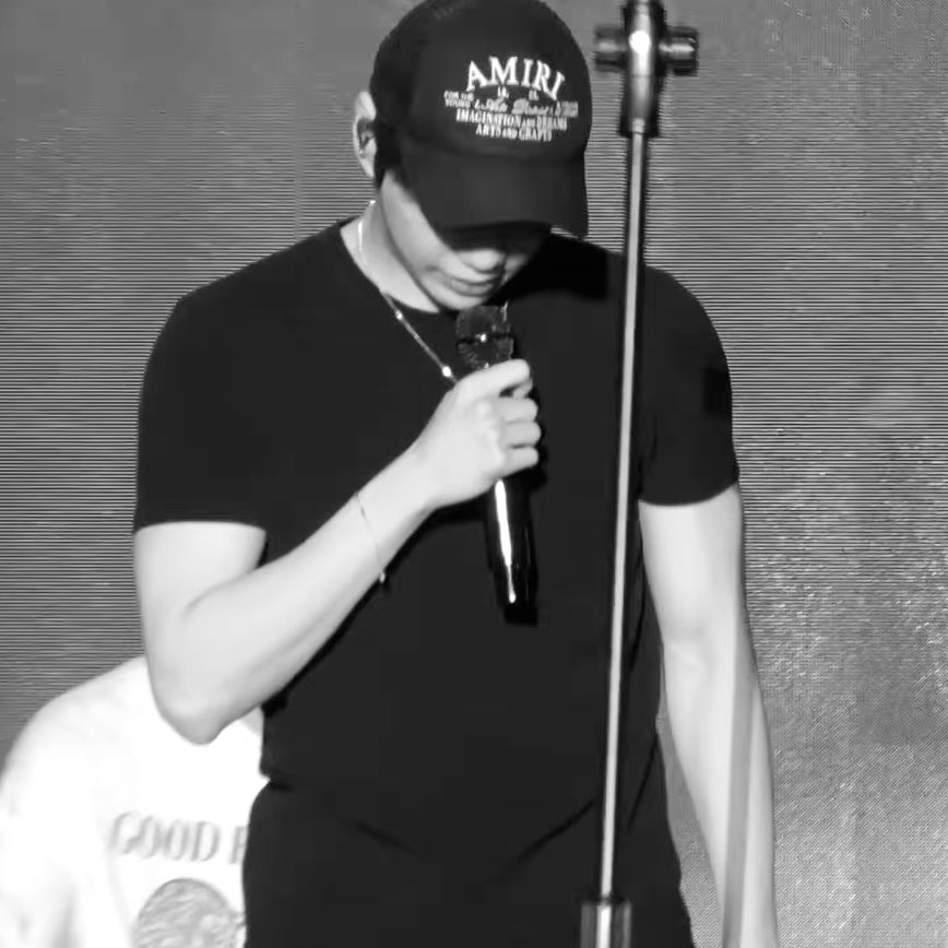 강다니엘의 비하인드 컷