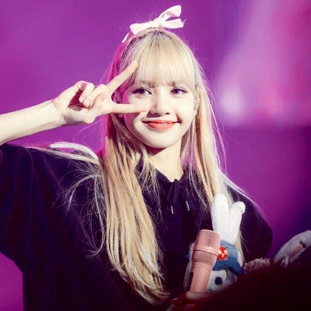 Latest photo of Lisa (BLACKPINK)