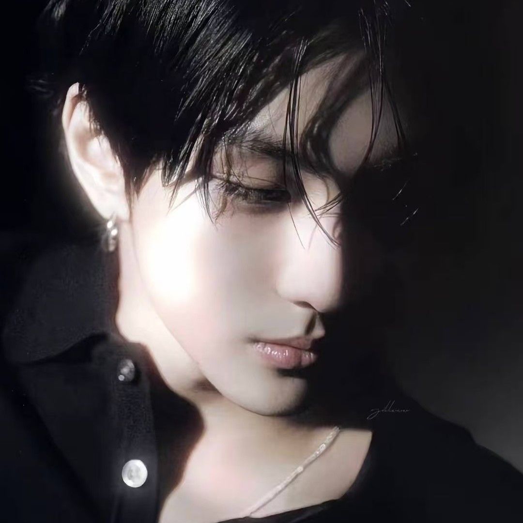 Recent activity shot of Jungwon (ENHYPEN)