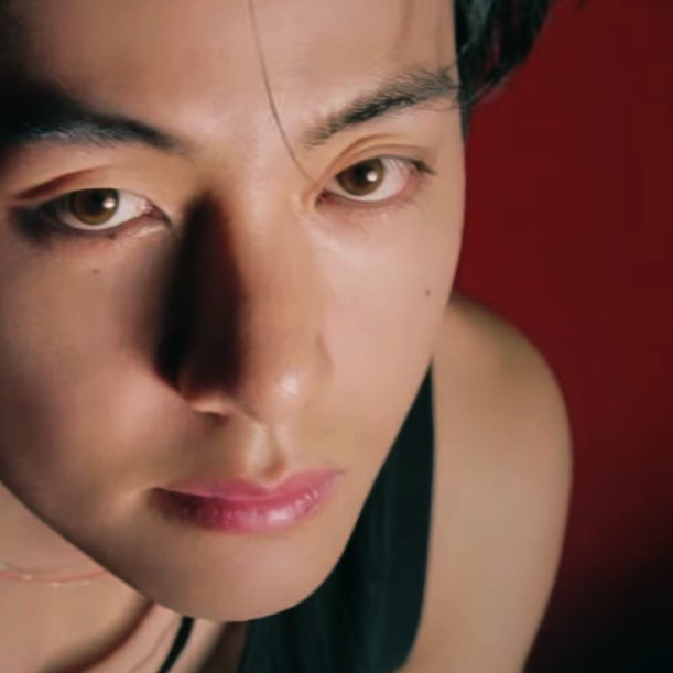 뷔 (방탄소년단) 최근 활동샷