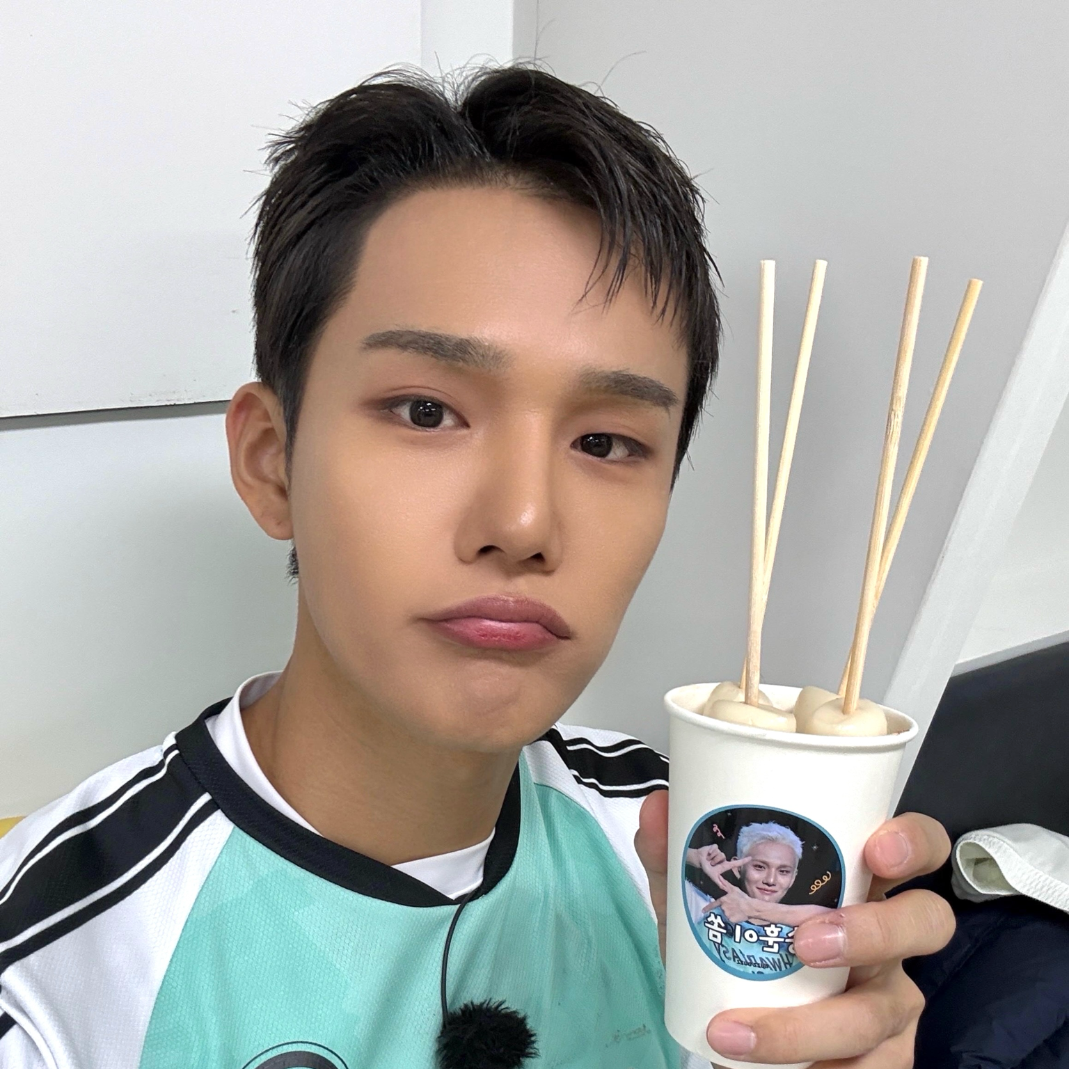 Behind-the-scenes cut of Seunghun (B.D.U)