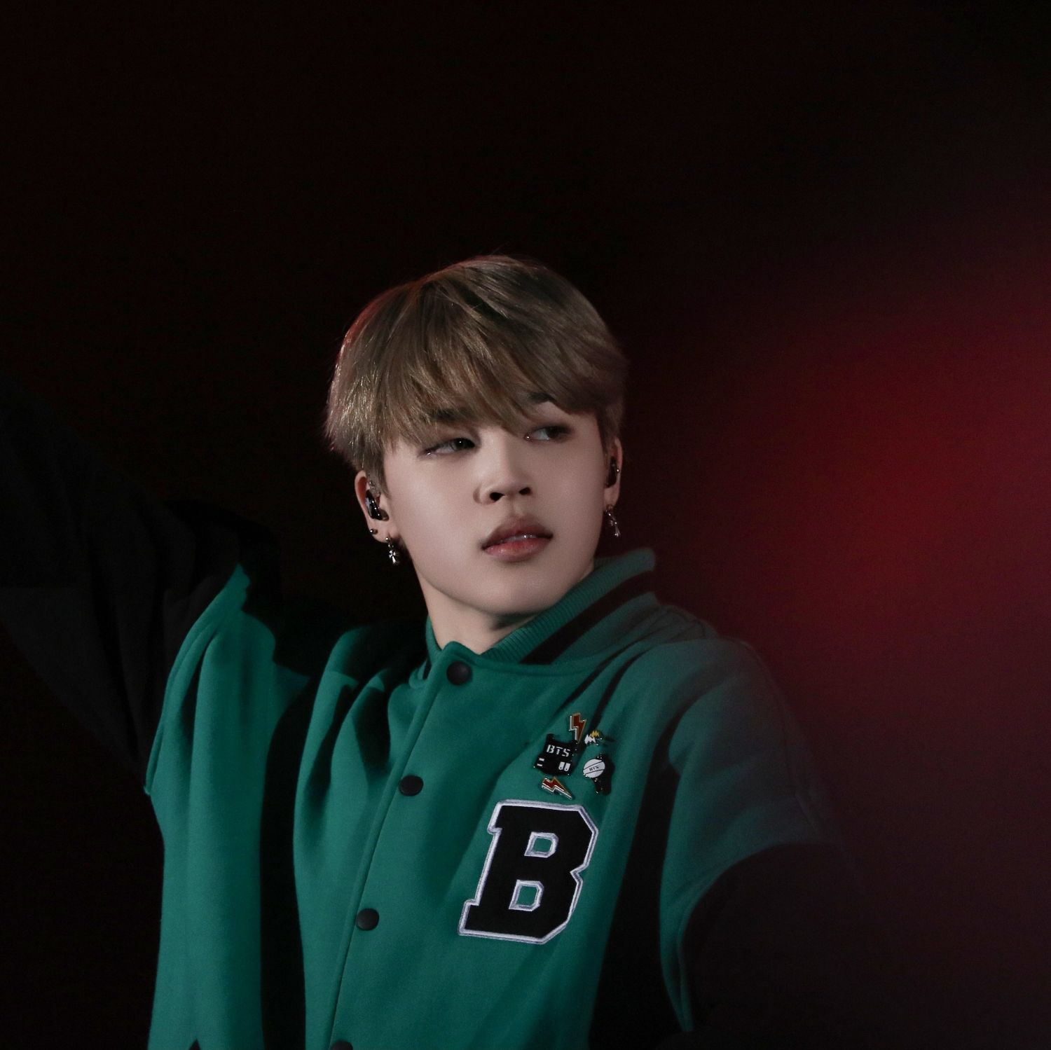 Foto aktivitas terbaru Jimin (BTS)