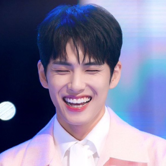 Latest photo of Wonpil (DAY6)
