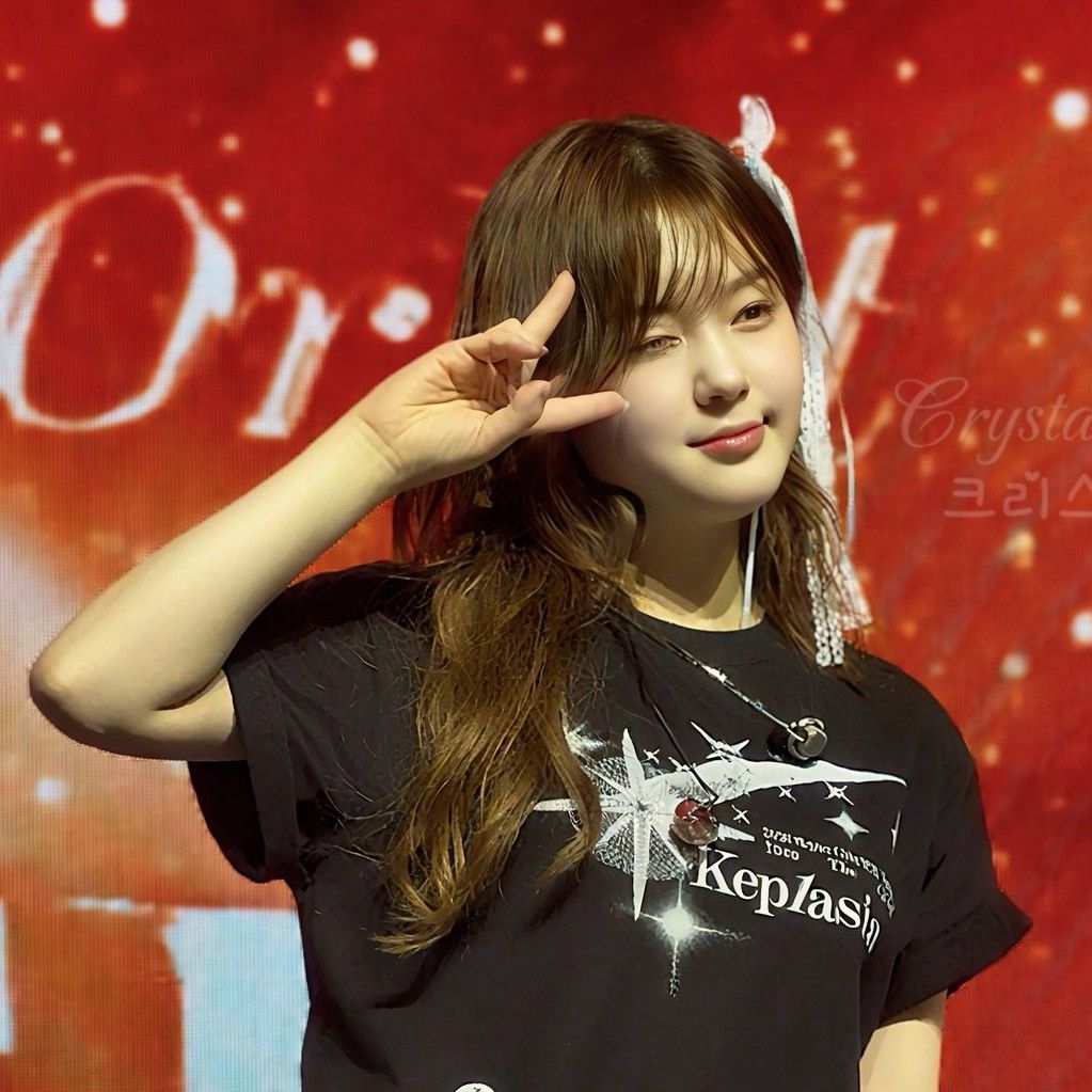 Latest photo of Kim Chaehyun (Kep1er)