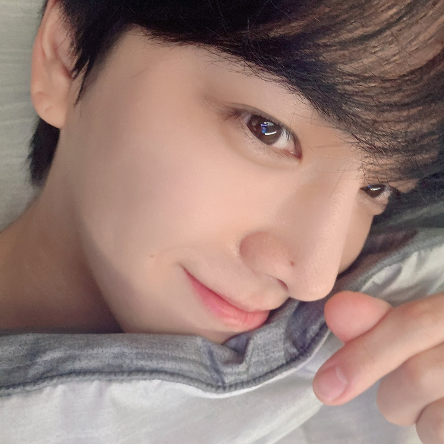 ヨンフン (THE BOYZ)の最近の活動写真