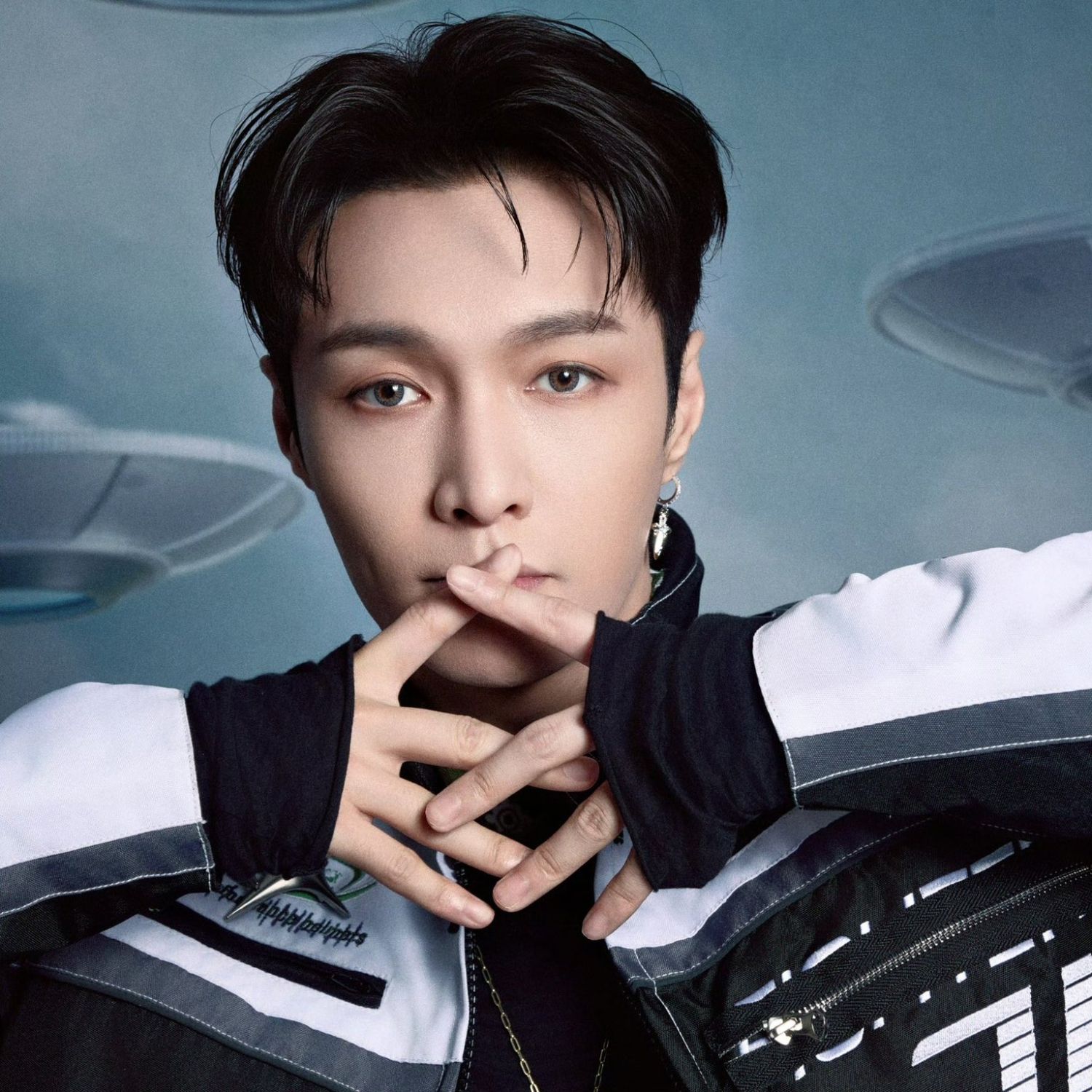 A moment captured by Lay (EXO)'s fan