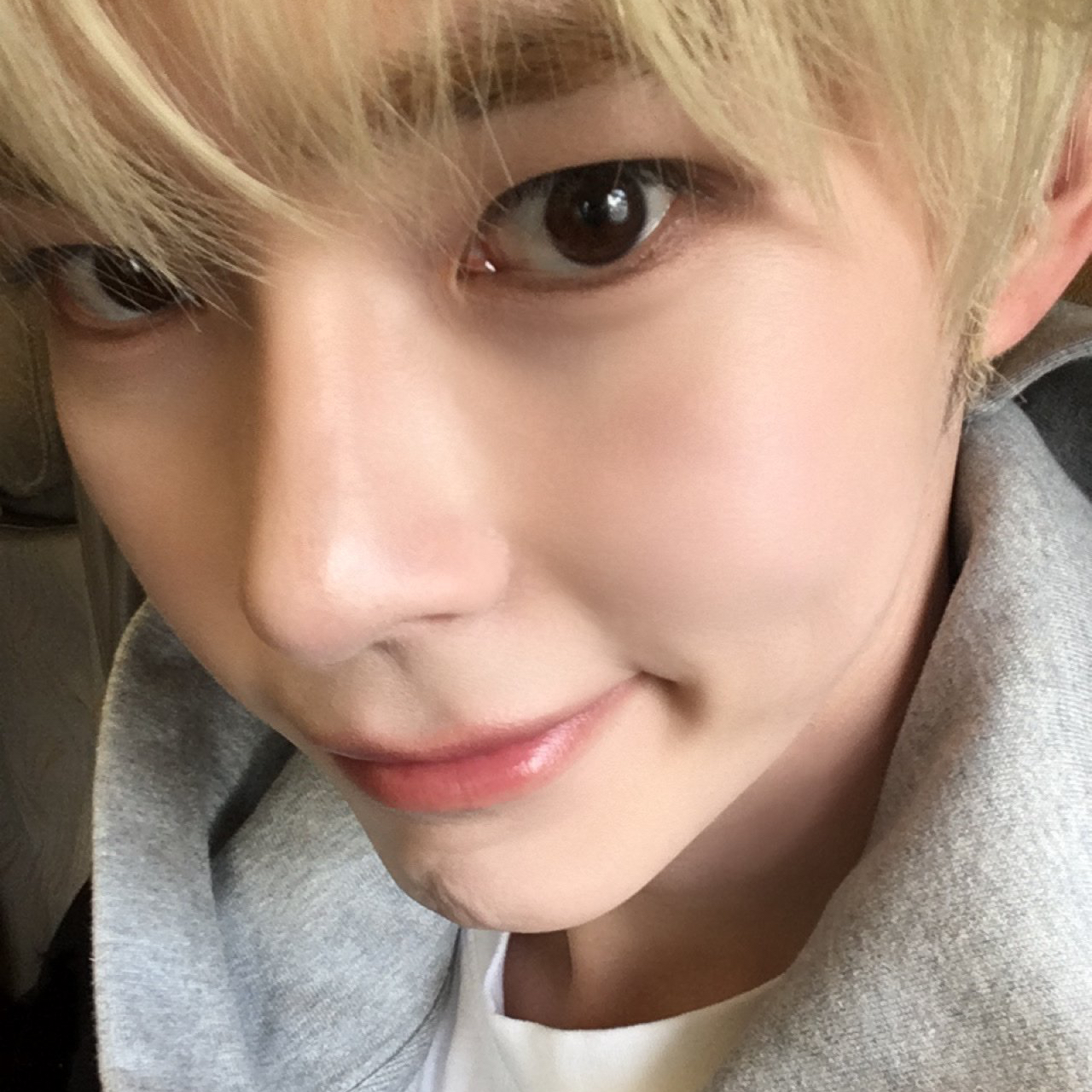 成韓彬 (ZEROBASEONE)的幕後花絮