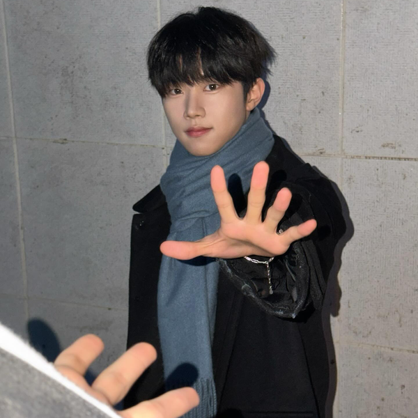 Popular profile image of Hyunwoo (Xikers) selected by votes