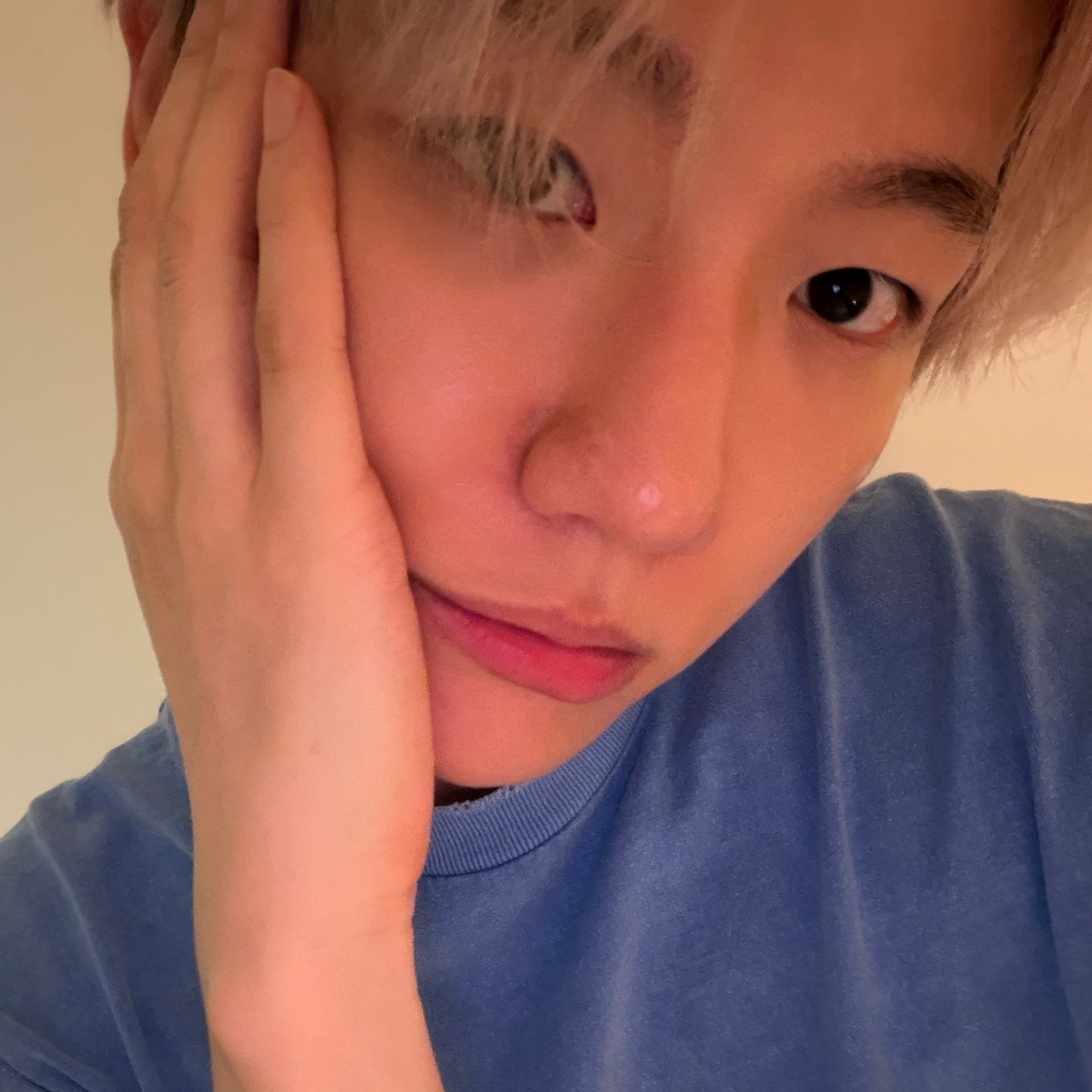 Behind-the-scenes cut of Baekhyun (EXO)