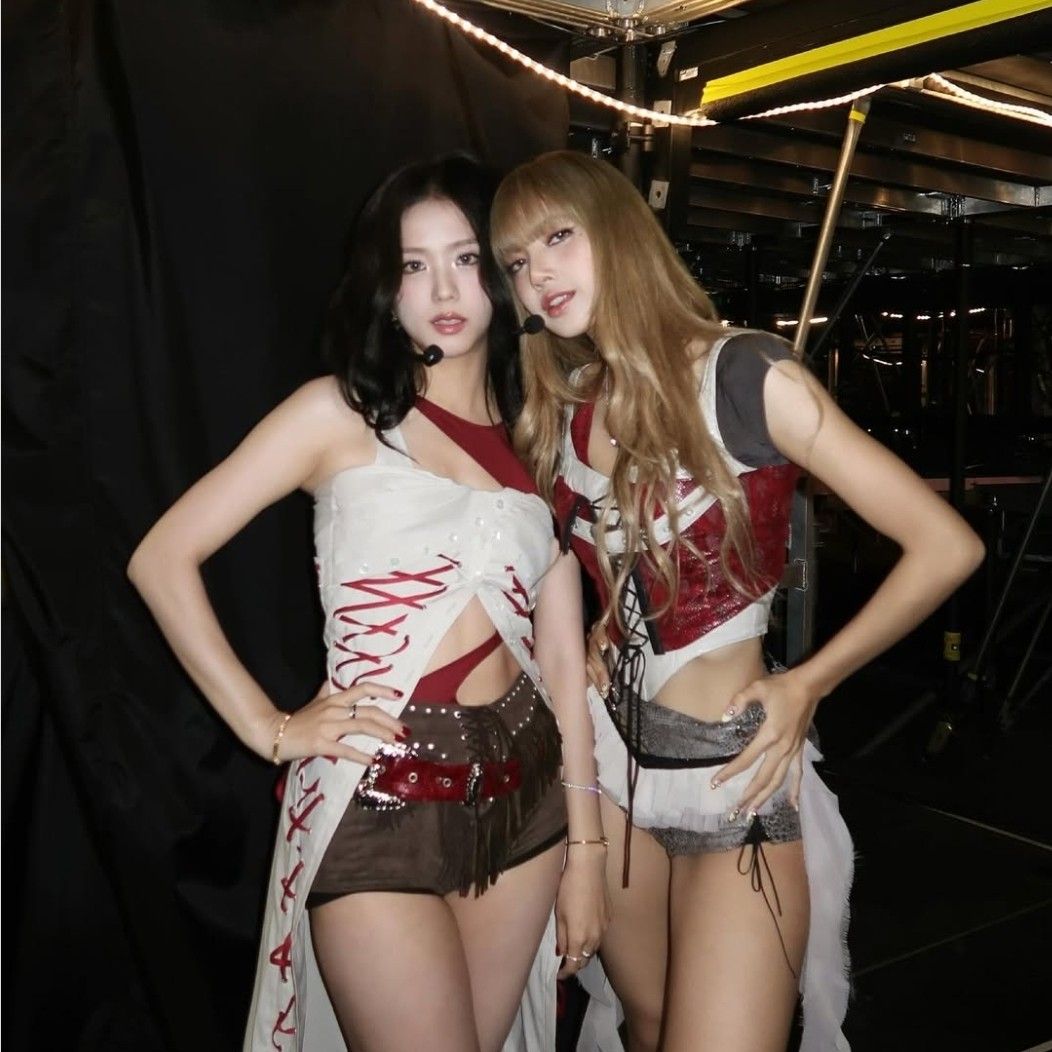 Latest photo of BLACKPINK