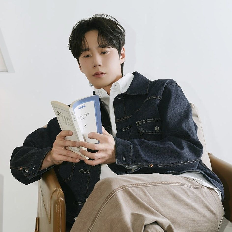 Latest photo of Lee Junyoung