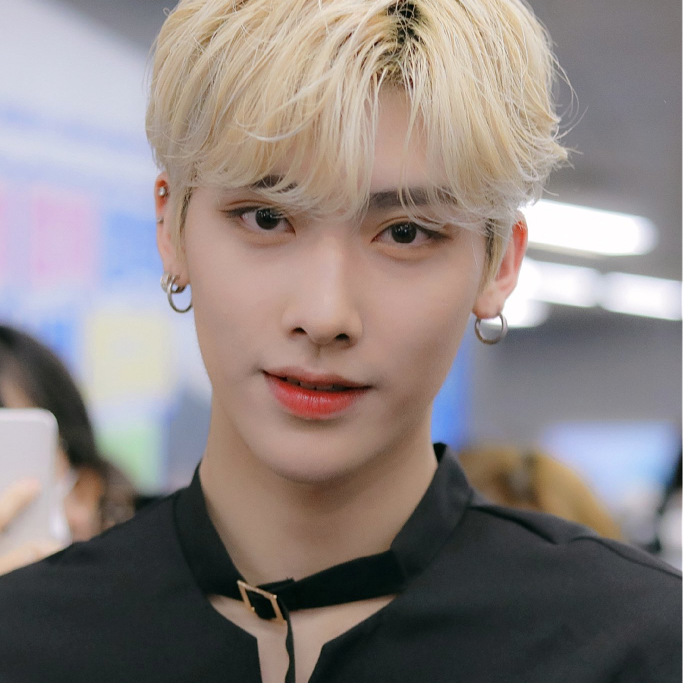 Recent activity shot of Ricky (ZEROBASEONE)