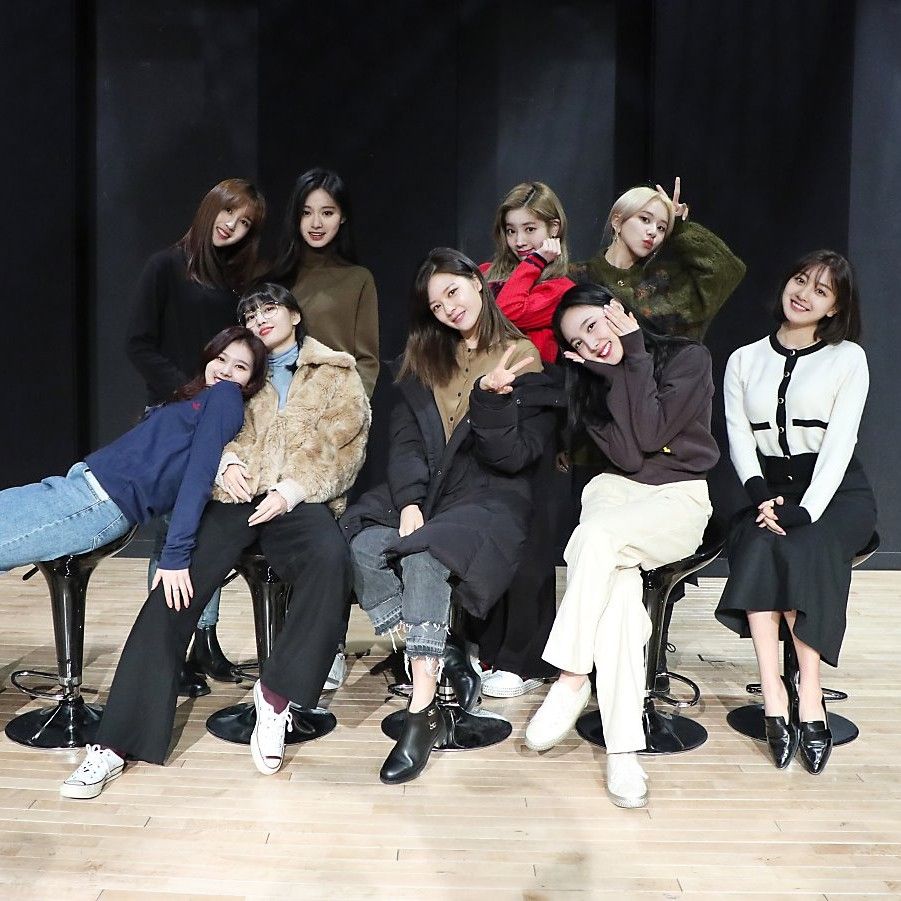 Behind-the-scenes cut of TWICE
