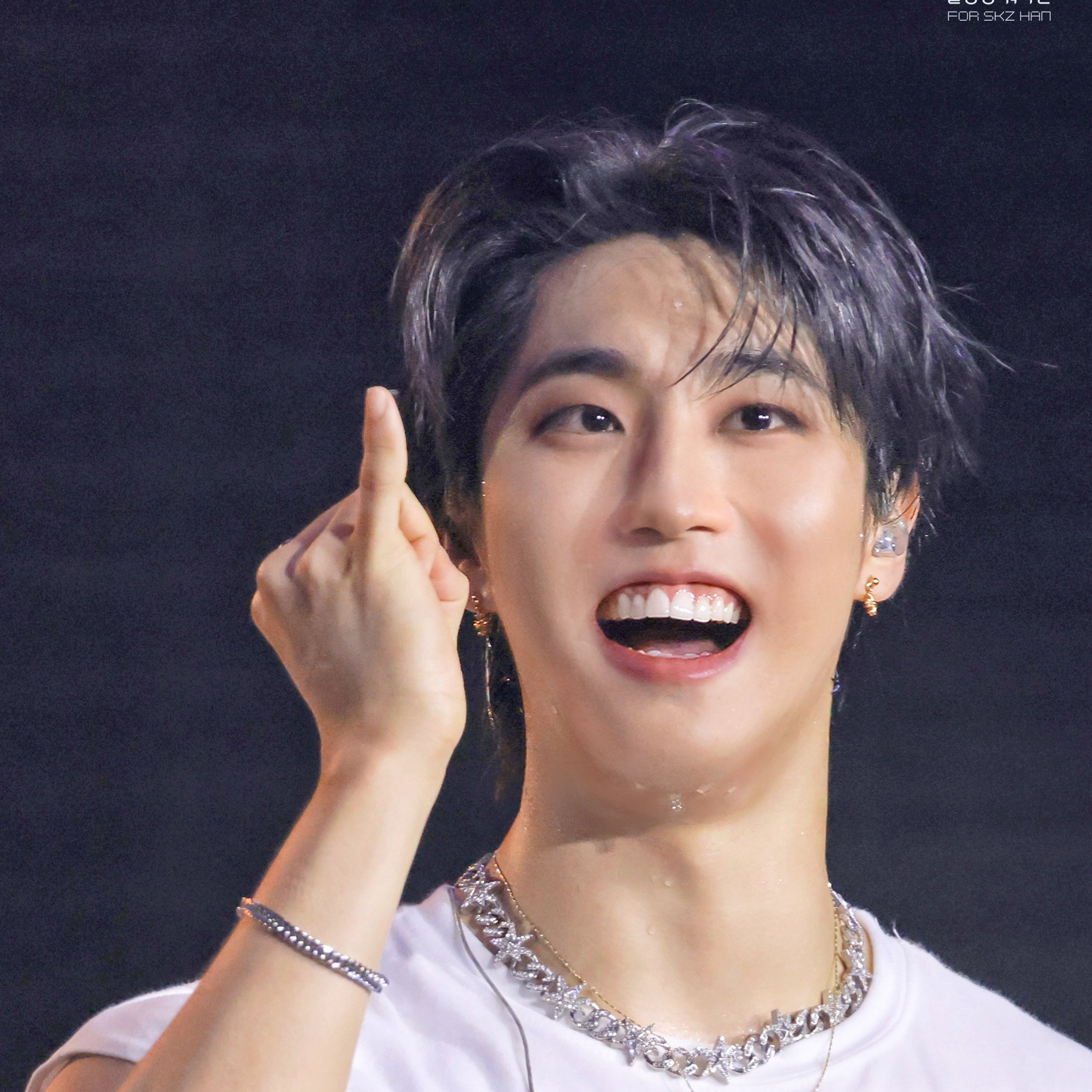 Latest photo of HAN (Stray Kids)