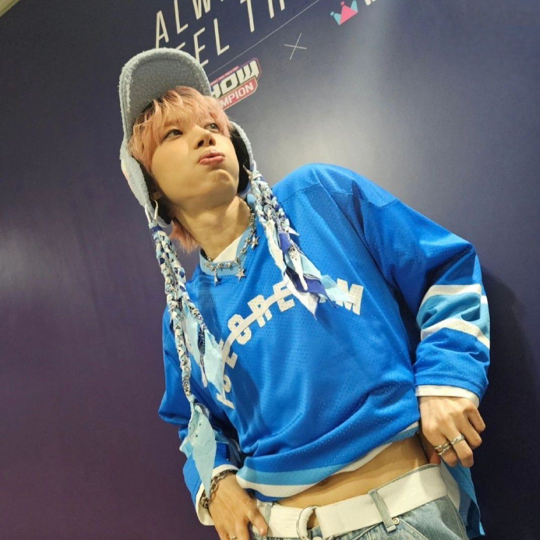 Latest photo of Hui (PENTAGON)