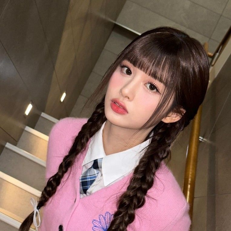 A moment captured by NMIXX's fan