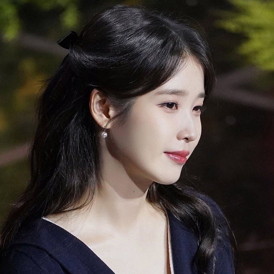 Recent activity shot of IU