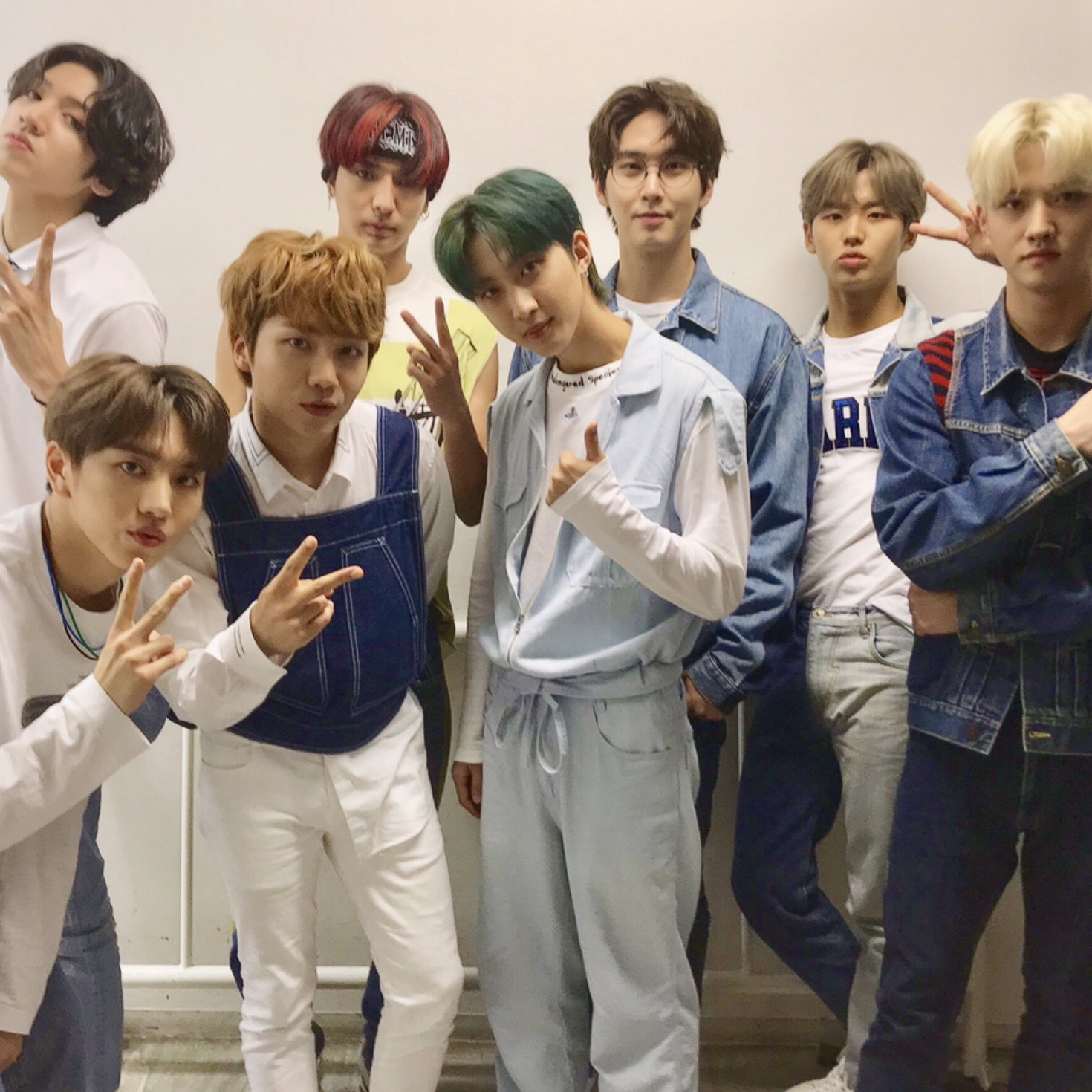 A moment captured by PENTAGON's fan