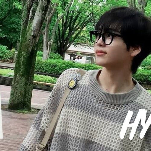 Latest photo of Hyeongjun (CRAVITY)