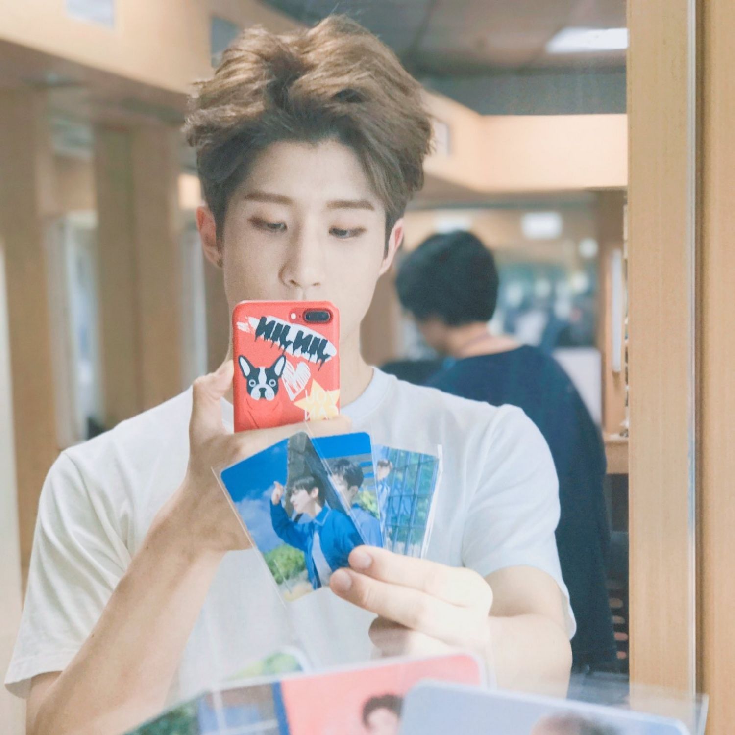 A moment captured by Jinjin (ASTRO)'s fan
