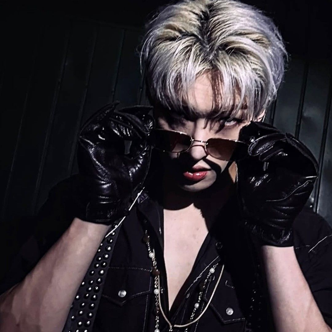 旼琦 (ATEEZ)的最新照片