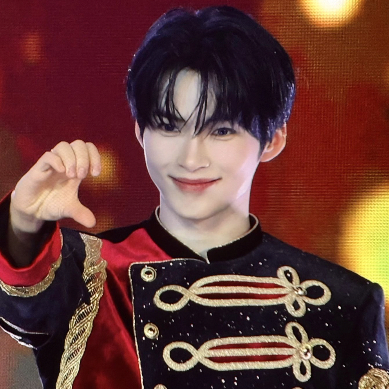 成韓彬 (ZEROBASEONE)的最新活動照片