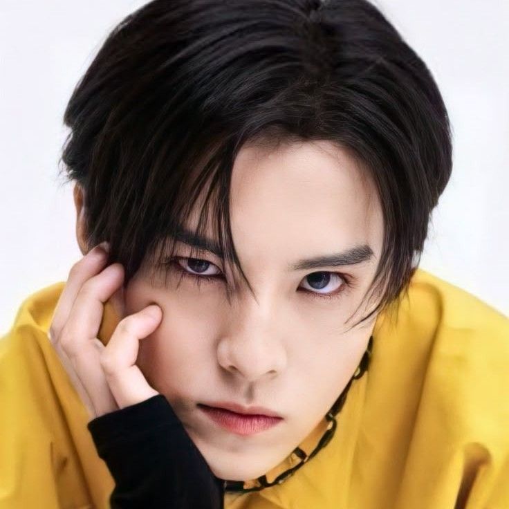 Recent activity shot of Kawanishi Takumi (JO1)