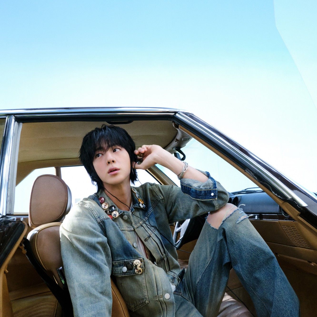 진 (방탄소년단)의 비하인드 컷