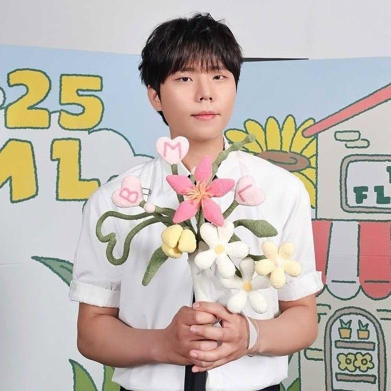 Latest photo of Jung Seunghwan