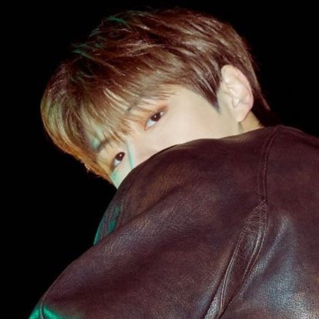 Behind-the-scenes cut of Kang Daniel