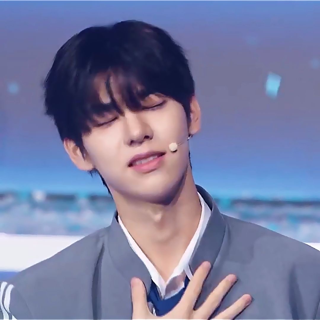 Behind-the-scenes cut of Kim Dongyun (DRIPPIN)