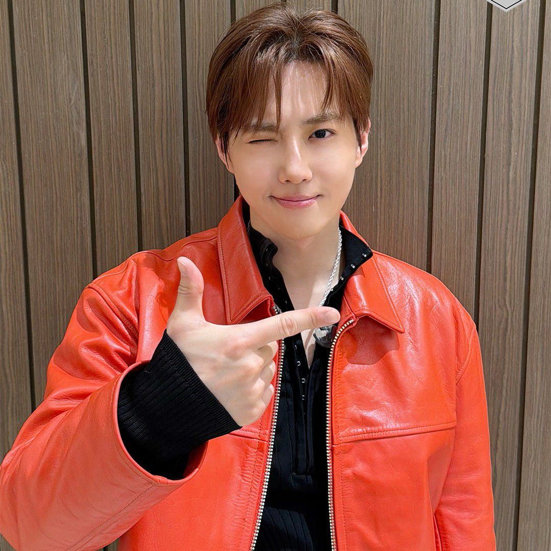 Suho (EXO)的最新活动照片