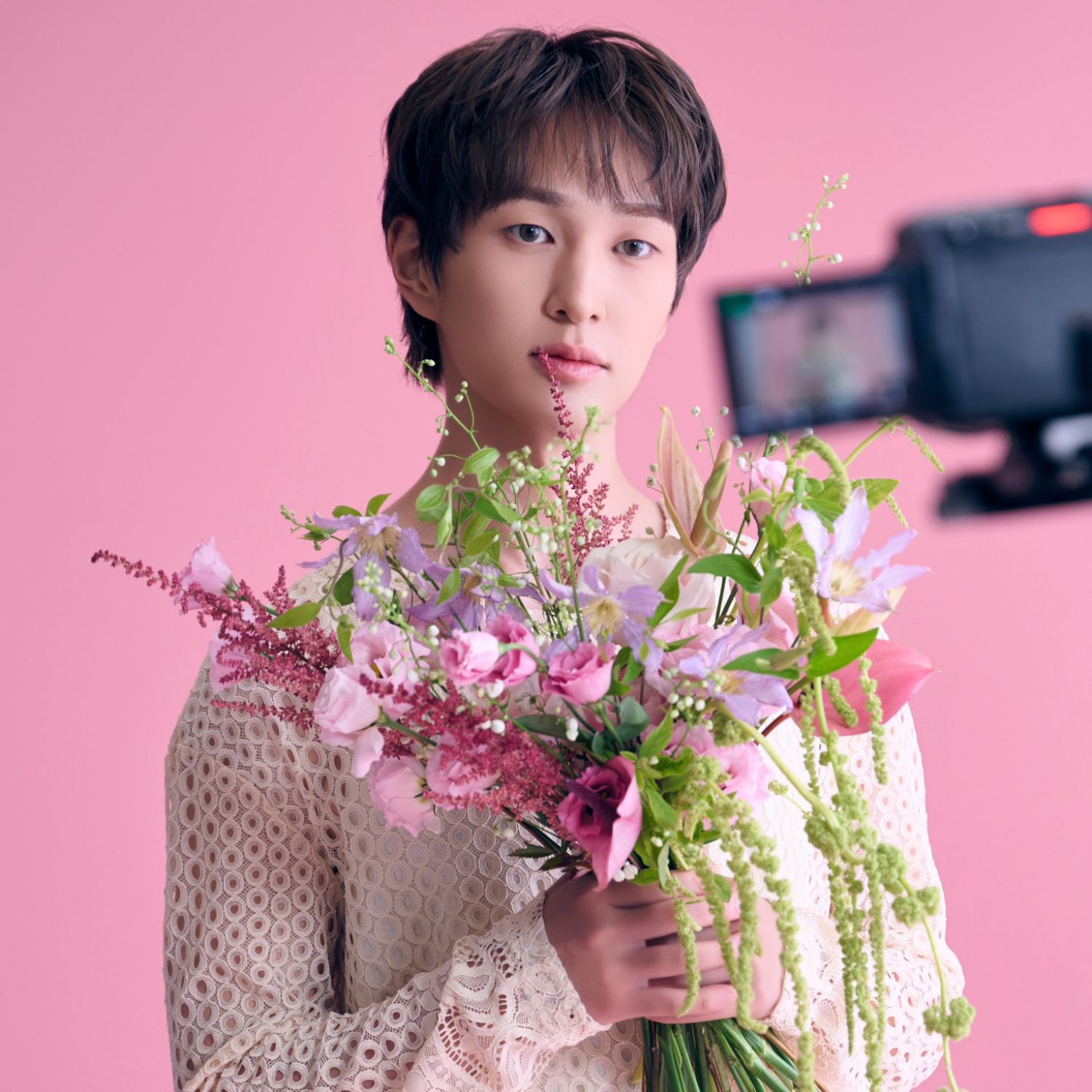 Recent activity shot of Onew (SHINee)