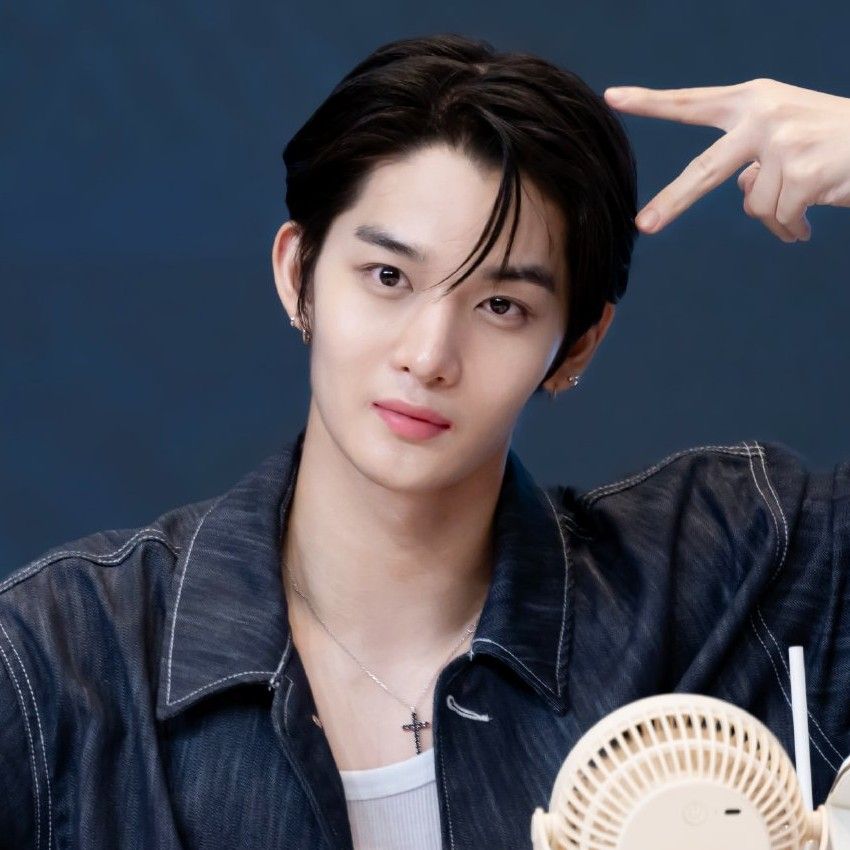 A moment captured by Bae Jinyoung's fan