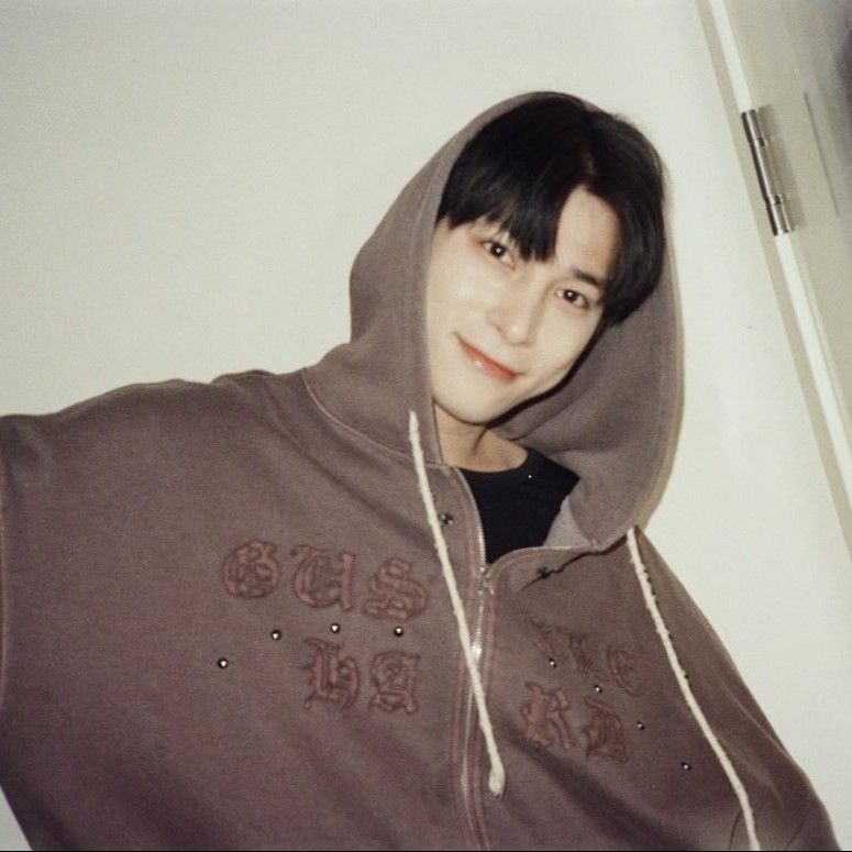 Recent activity shot of Hangyul (POLARIX)