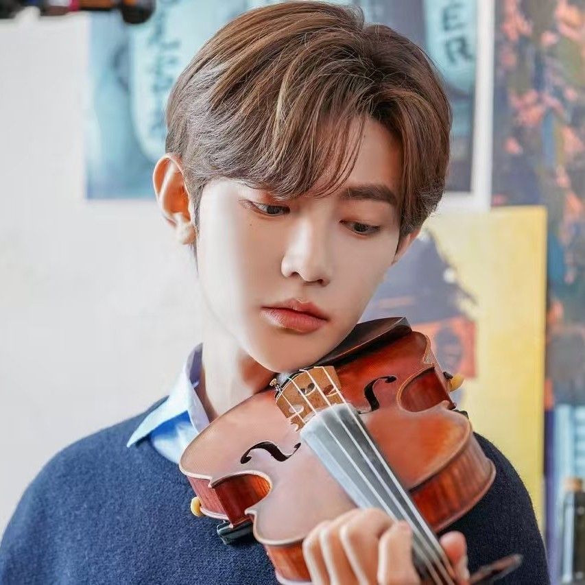 A moment captured by Zhang Hao (ZEROBASEONE)'s fan