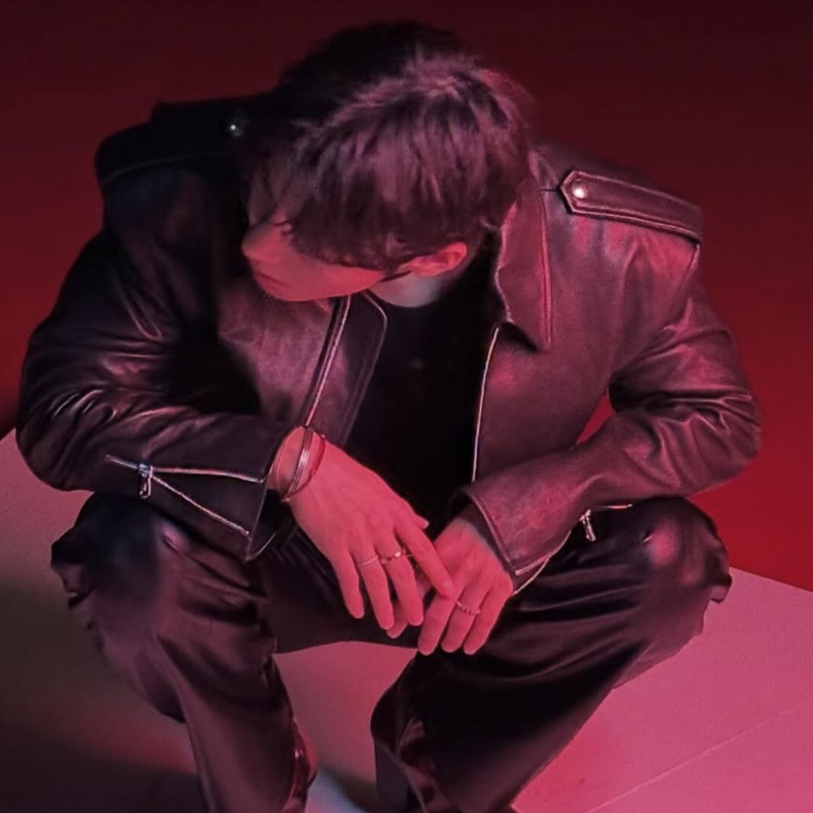 뷔 (방탄소년단)의 비하인드 컷