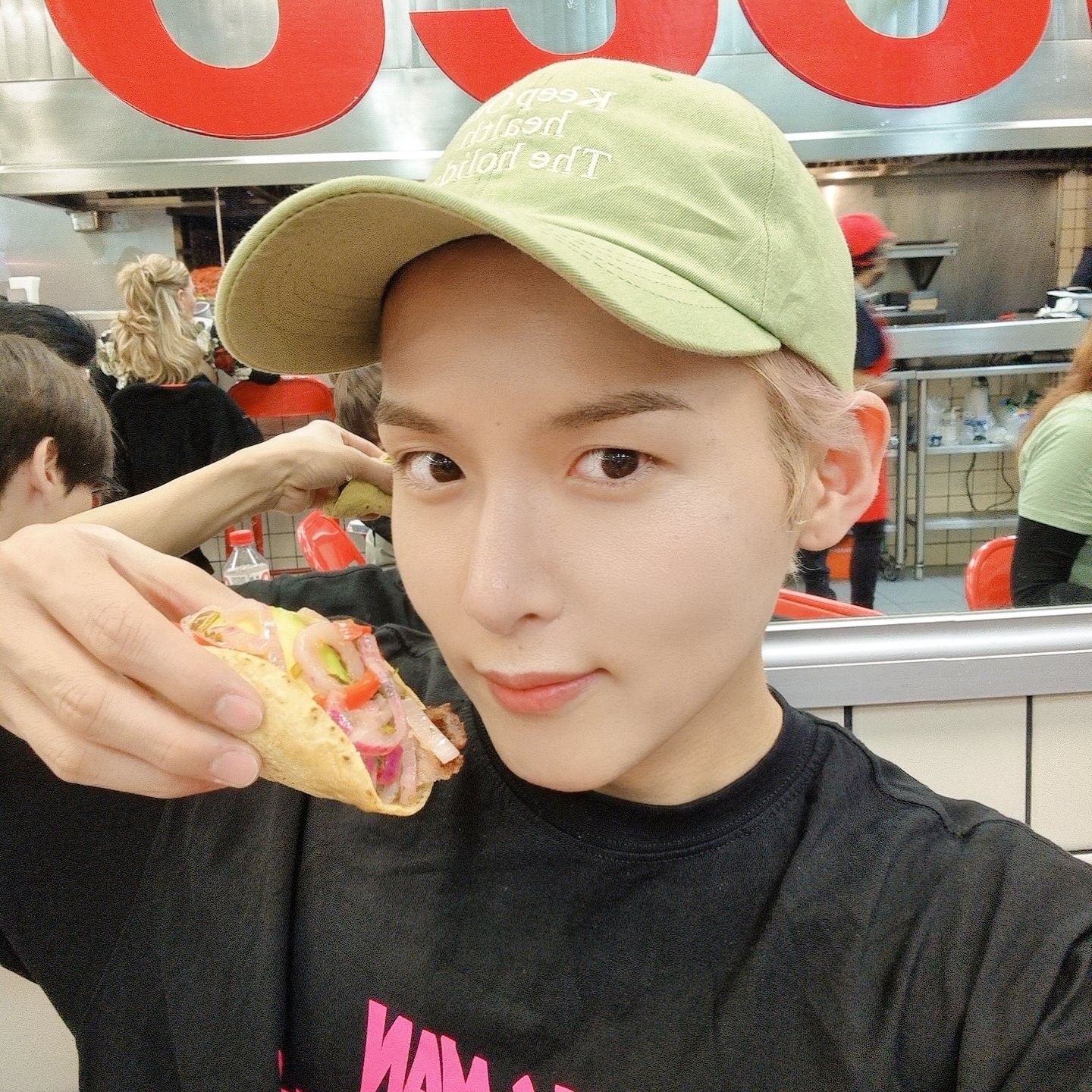 Behind-the-scenes cut of Ryeowook (Super Junior)