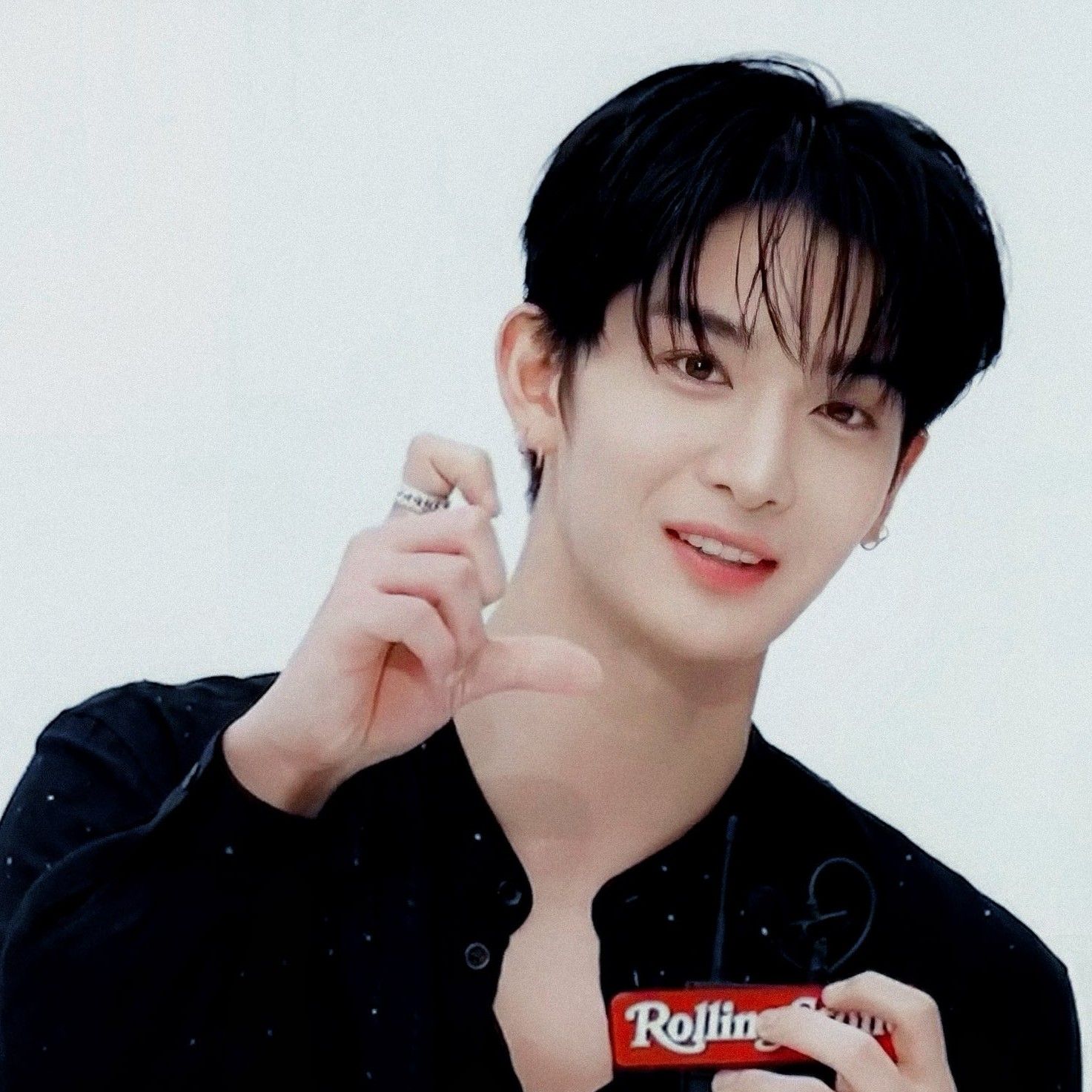 Behind-the-scenes cut of Bae Jinyoung